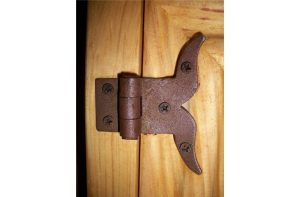 The Essential Guide to Industrial Heavy Duty Hinges