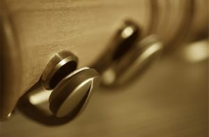 Mastering Hinges with Non-Adjustable Mechanisms