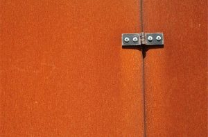 The Essential Guide to Horizontal Freezer Hinges
