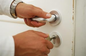 How Door Lock NZ Enhances Security and Convenience