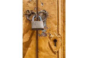 Why Door Key Sets are Essential for Home Security