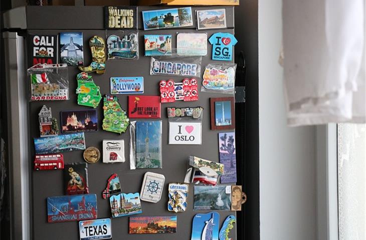 zero clearance hinge refrigerator