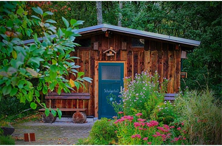 outdoor shed hinges