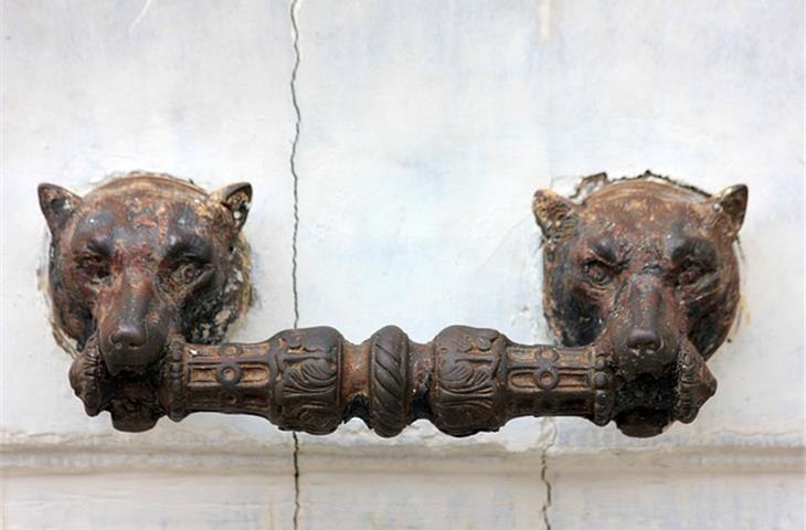 door handles and hardware