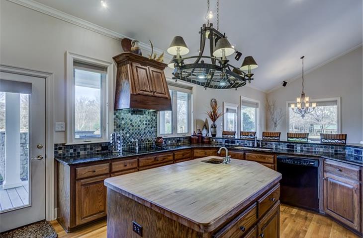 kitchen cabinet hinges
