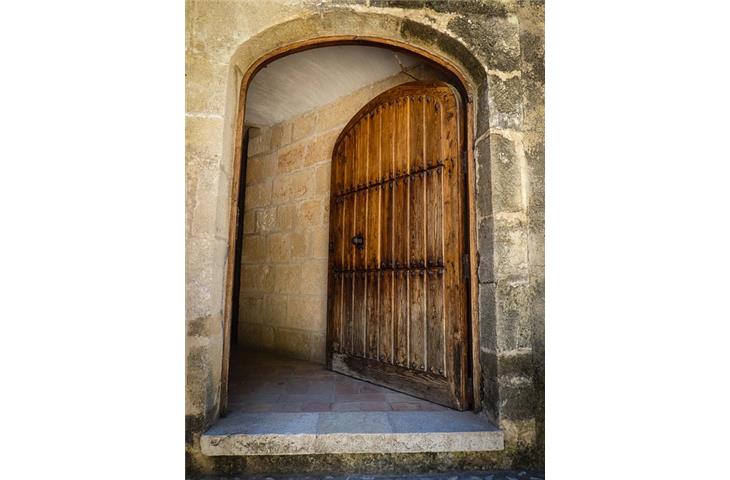 doors that open and slide back
