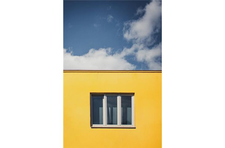 hinge window