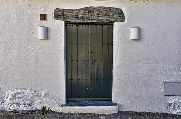 commercial entry door hardware